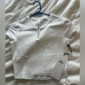 Alosoft crop finesse short sleeve- white size XS